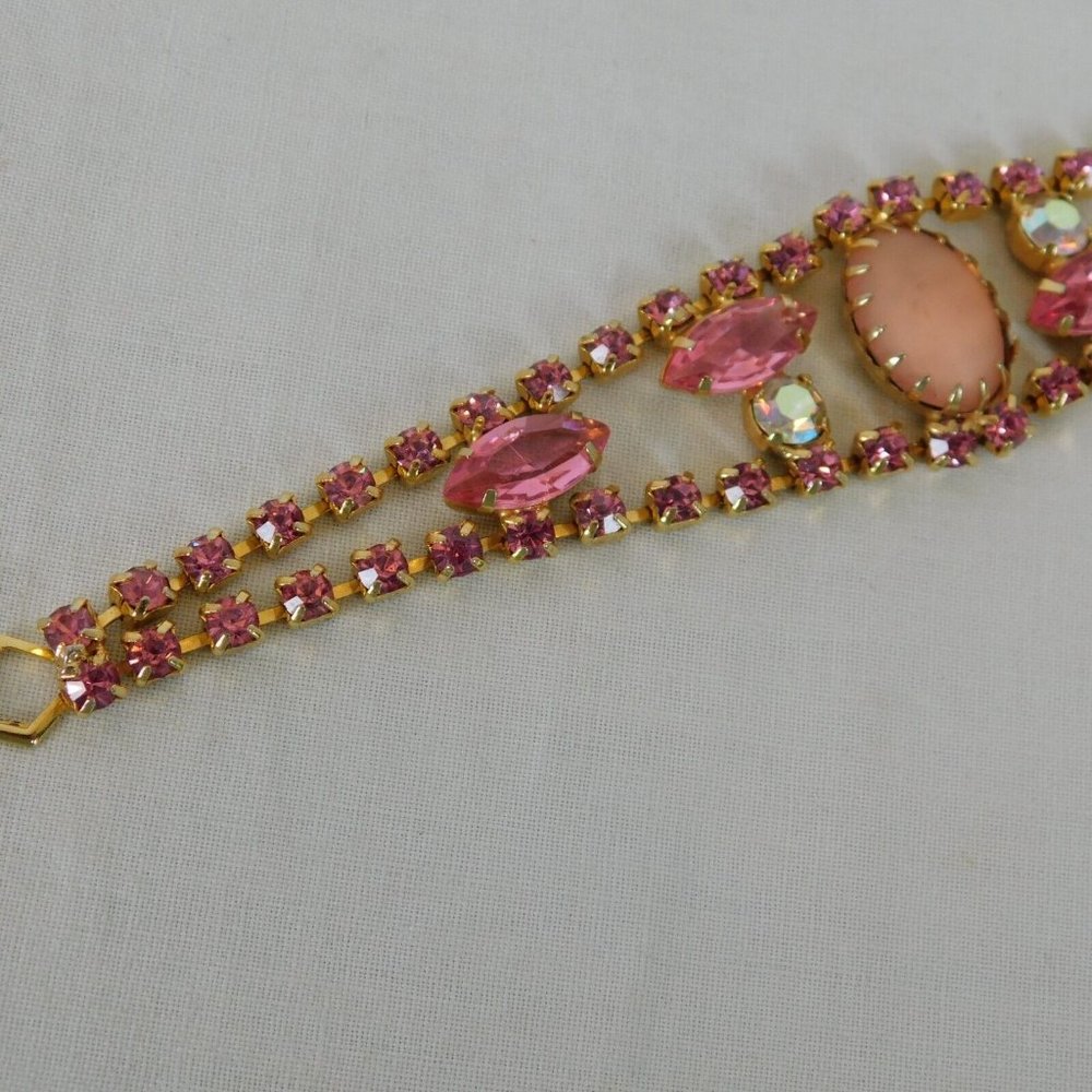 Pink White Crystal Bracelet Unsigned Gold Tone Textured Clasp 7" Long Juliana? - Picture 4 of 9